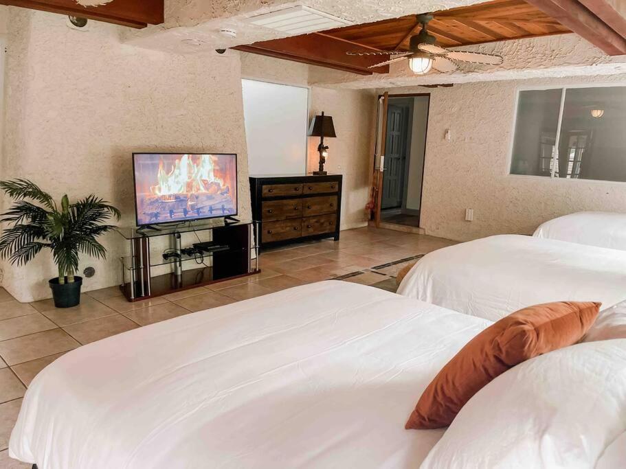 *Entertainment Villa* 5Min To Strip Optional Heated Pool Jacuzzi! Las Vegas Ngoại thất bức ảnh